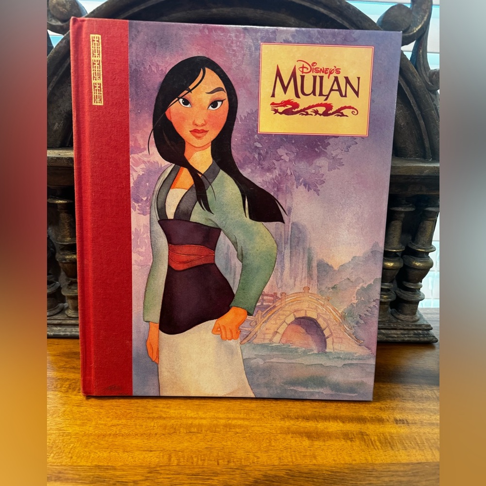 Disney Mulan Oversized Storybook